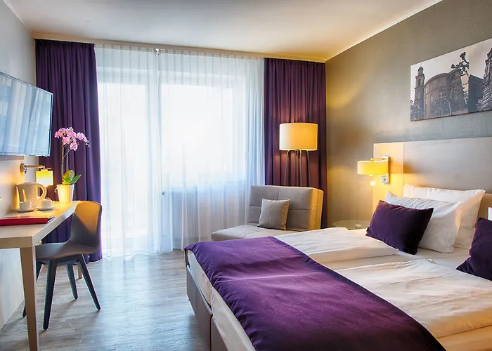 Hotel Leonardo Frankfurt Center 3*